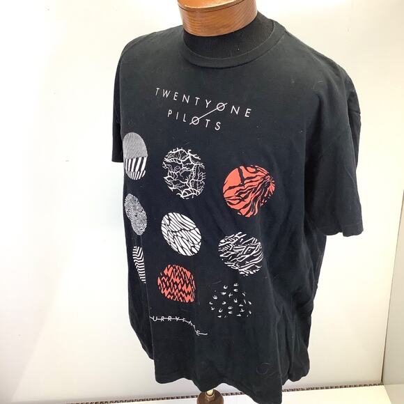 Twenty One Pilots T-Shirt XL Black Blurryface Concert Tour Merch Graphic Tee USA - Picture 1 of 6